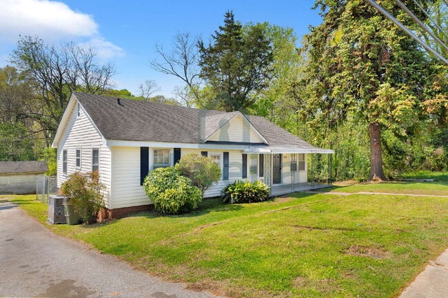Building Photo - Fully Renovated 3-Bedroom Home in Gaffney—Convenient Access to Interstates & Spartanburg!