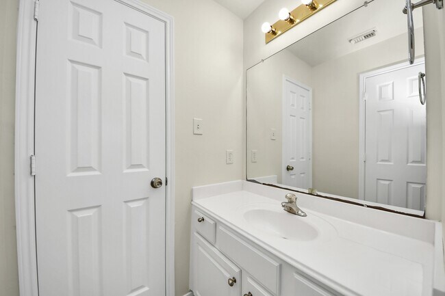 Building Photo - 13218 Haven Falls Ln