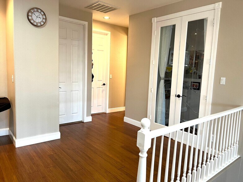 Building Photo - 7729 Villa Gabriela Ave