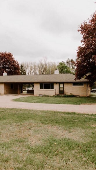 Primary Photo - 50481 Saint Joseph St