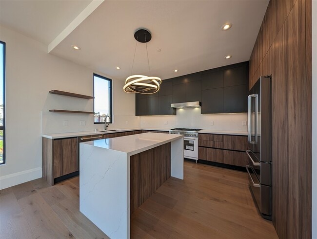 Building Photo - 2707 23rd St