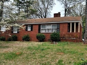 Building Photo - 3318 Credenza Rd