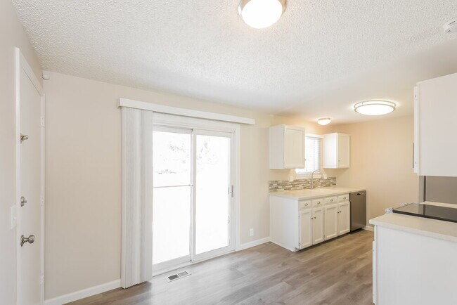 Building Photo - 4089 E 118th Ave