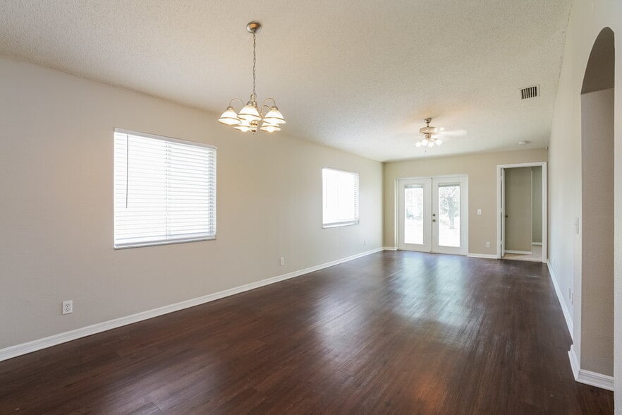 Building Photo - 13123 Fennway Ridge Dr