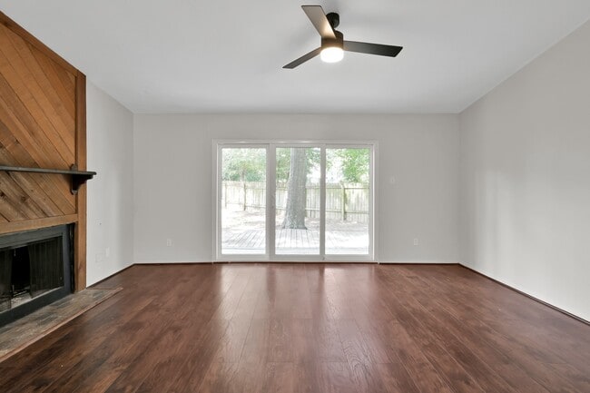 Building Photo - 21 Gambrel Oak Pl