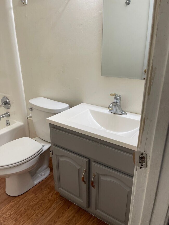 Building Photo - Maynardville 37807 - 2 bedroom, 1 bath apa...