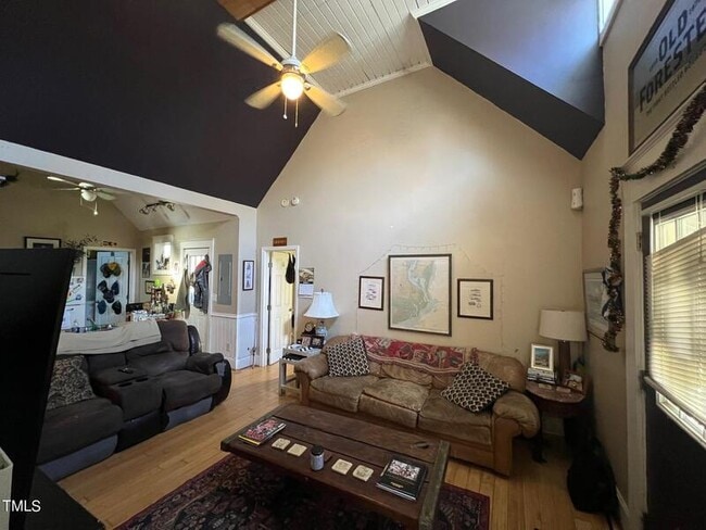 Building Photo - 311 Seawell Ave