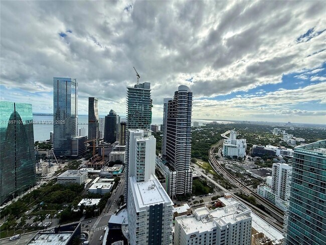 Building Photo - 1100 S Miami Ave