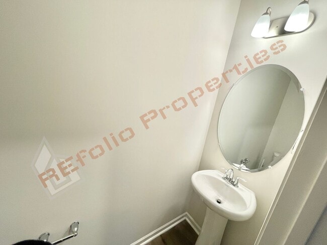 Building Photo - Gorgeous 4 Bedroom, 2.5 Bath House with Office + Loft in Arlington Meadows, Fuquay Varina, April 7!