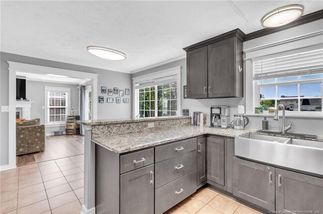 Building Photo - 6545 Ryefield Dr