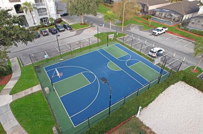 Building Photo - 2310 Silver Palm Dr