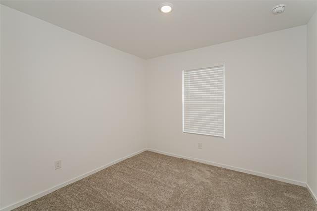 Building Photo - 1124 Tufted Dr