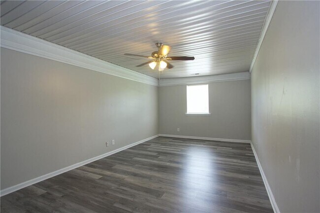 Building Photo - 1312 Cooper Rd