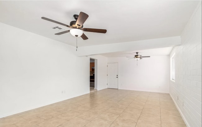 Building Photo - 4319 S 15th Ave