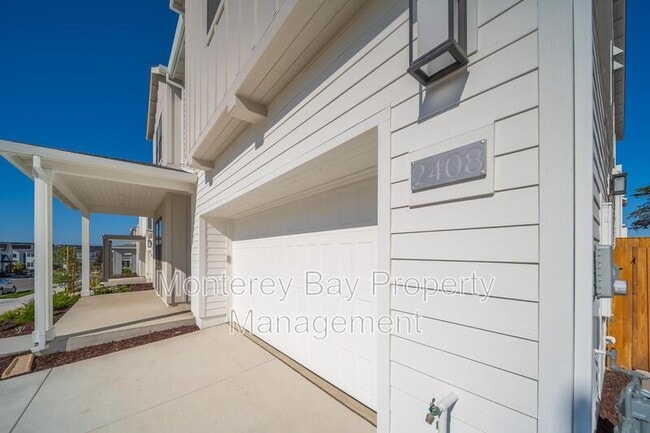 Building Photo - 2408 Schooner Ave