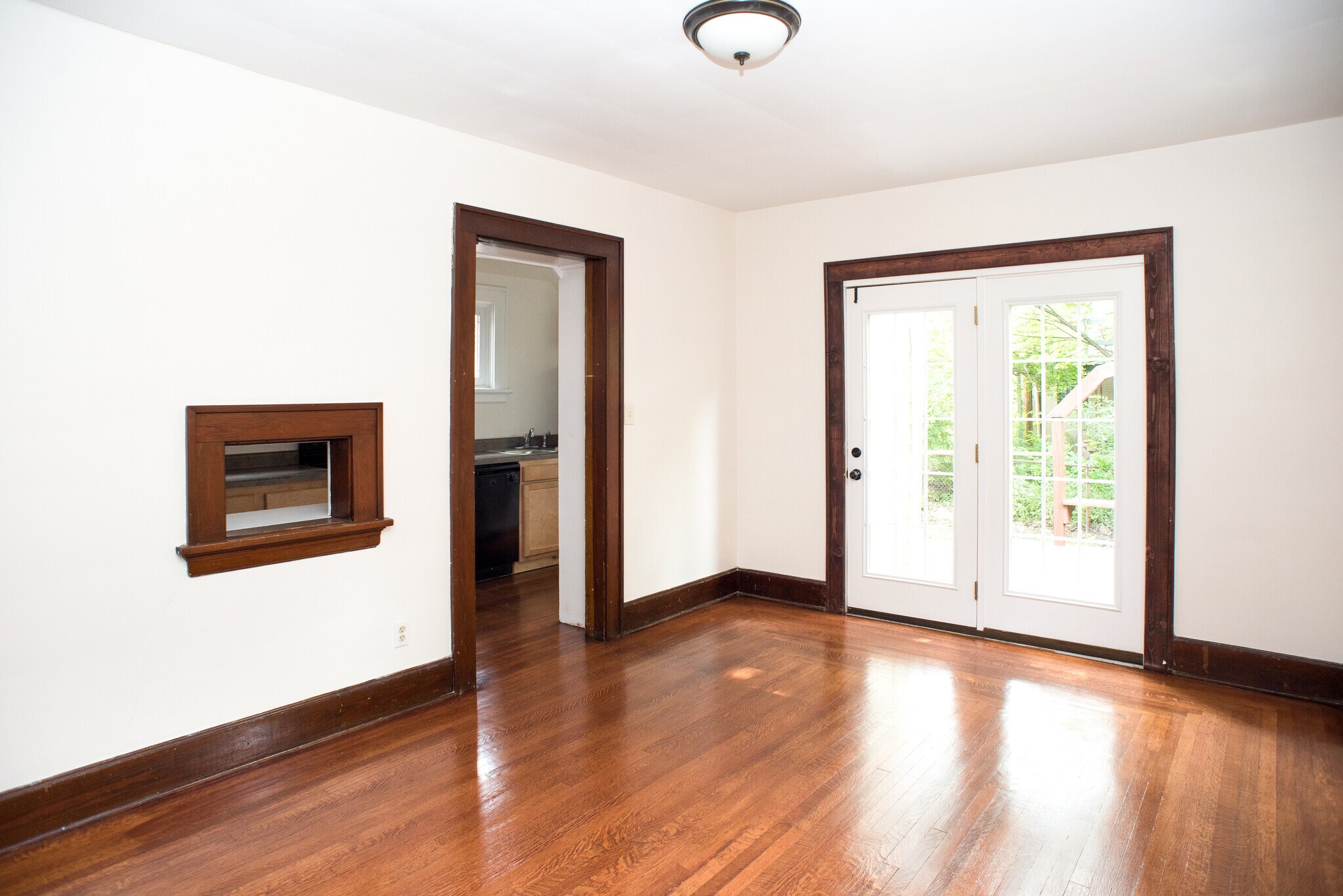 Building Photo - 2350 Chickasaw St