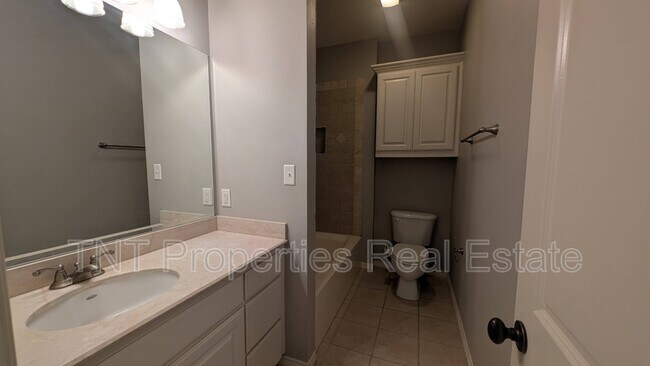 Building Photo - 2009 Moses Creek Ct