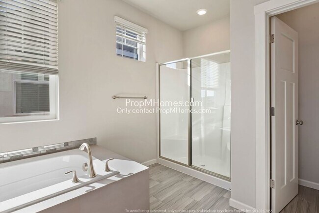 Building Photo - Lovely Three-Bedroom Retreat in Reed's Crossing!