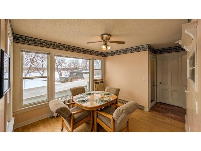 Building Photo - 519 Park Ave