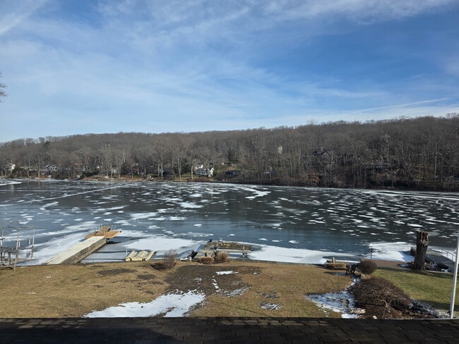 Building Photo - 23 Cedar Dr