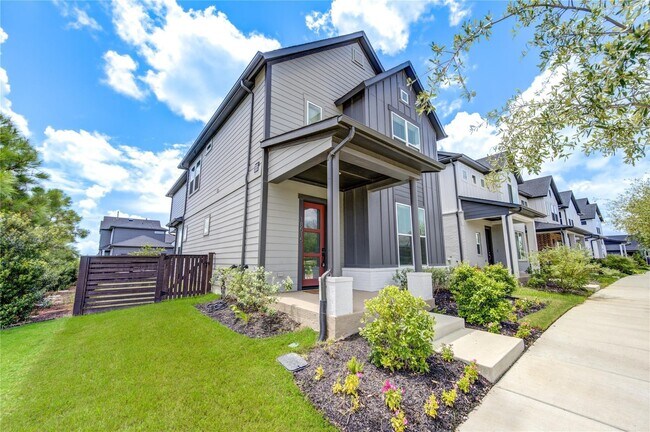 Building Photo - 18515 Parkland Row Dr