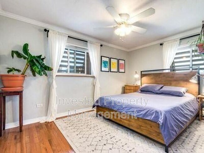 Building Photo - 1243 Vine St