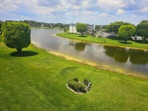 Building Photo - 4074 Cornwall D