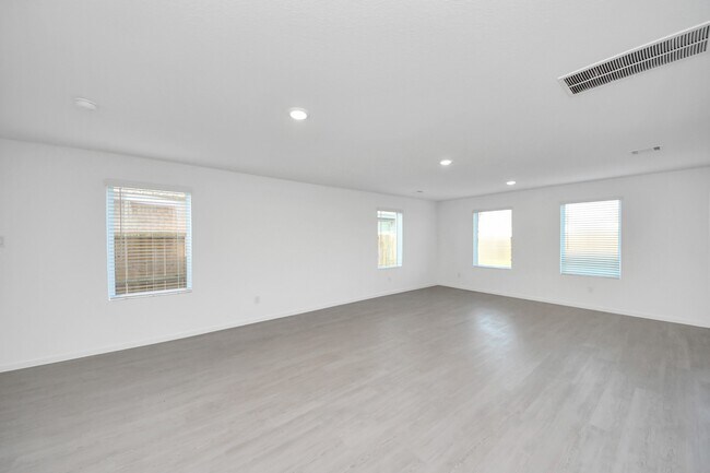 Building Photo - 6415 Geyser Starish Dr
