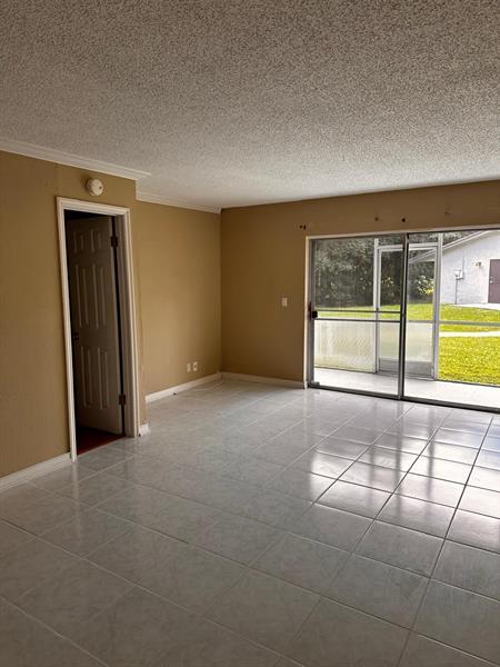 Building Photo - 8450 Lagos De Campo Blvd