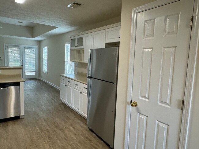 Building Photo - Prattville Home