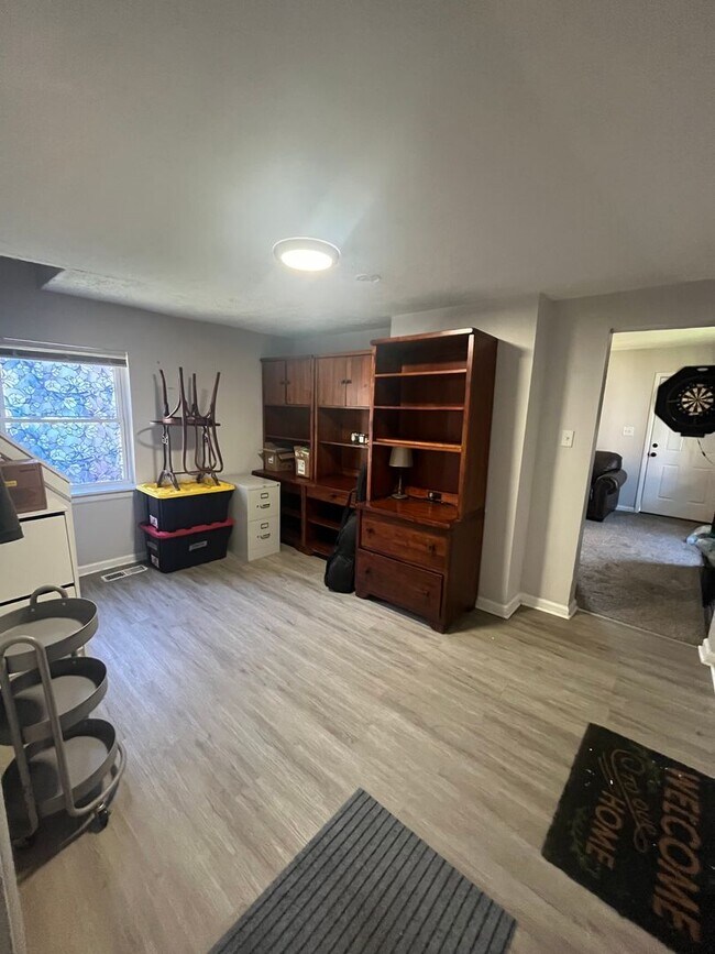 Building Photo - 617 Van Roberts Pl