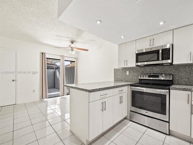 Building Photo - 5437 W 21st Ave
