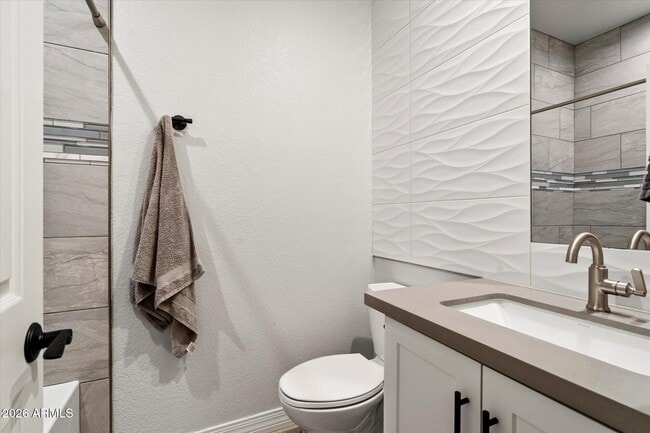 Building Photo - 6681 W Dublin Ln