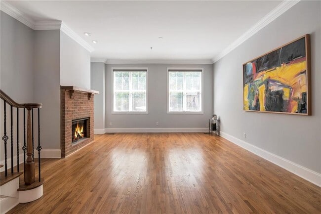 Building Photo - 58 Emerson Hill Square