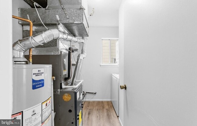 Building Photo - 75 Fomalhaut Ave