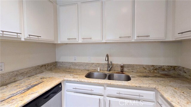 Building Photo - 22808 Hilton Head Dr