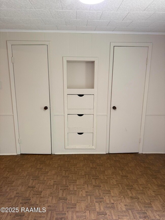 Building Photo - 109 Doris St