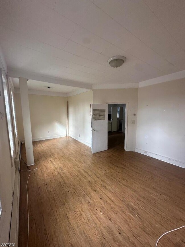 Building Photo - 205 Parker Ave