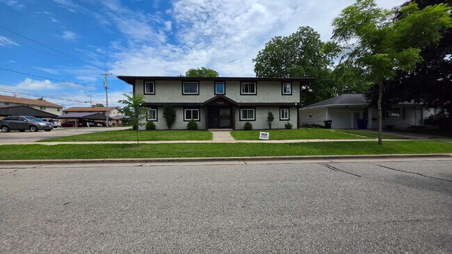 Building Photo - Cozy 1 bedroom lower unit in Appleton