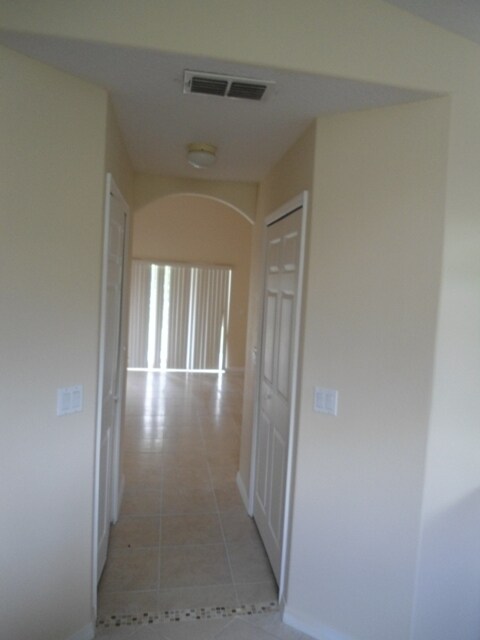Building Photo - 4 Bedroom 3 Bath Home - Kissimmee ~ Southp...