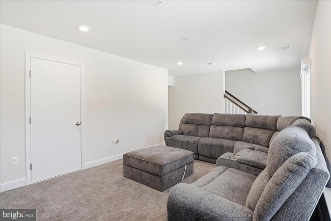 Building Photo - 16416 Fife Wy