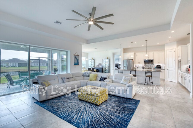 Building Photo - 394 Aquamarine Wy