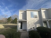 Building Photo - 3 bedroom / 1.5 bathroom. The Midlands