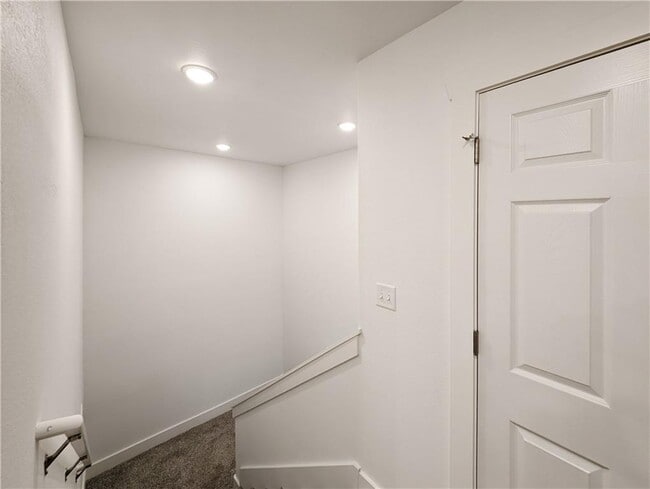 Building Photo - 1214 Nedra Dr