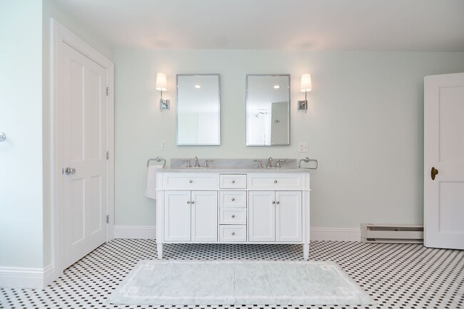Building Photo - Winter Rental In Manchester-by-the-Sea