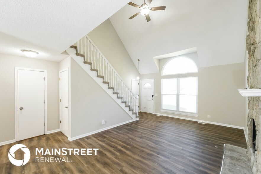 Building Photo - 8029 W 149th St