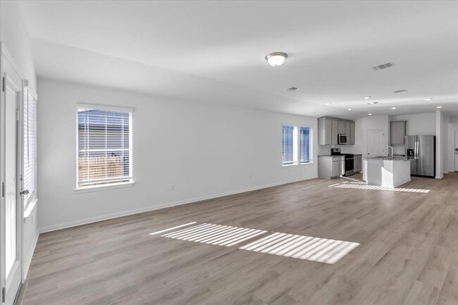 Building Photo - 5009 Hazelnut Ln