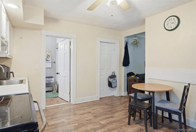 Building Photo - 14 Church St