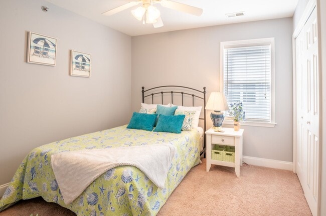 Building Photo - OFF-SEASON FURNISHED MONTHLY RENTAL STARTI...