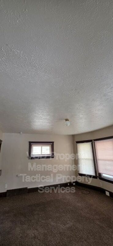 Building Photo - 12819 Edmonton Ave